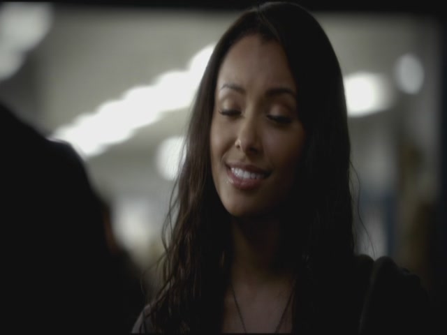 VampireDiariesWorld-dot-org-S3TVD_3x11OurTown0381.jpg