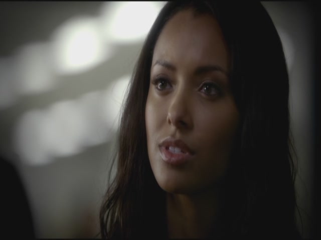 VampireDiariesWorld-dot-org-S3TVD_3x11OurTown0386.jpg