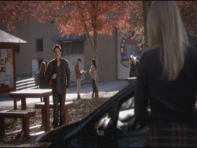 VampireDiariesWorld-dot-org-S3TVD_3x11OurTown0415.jpg