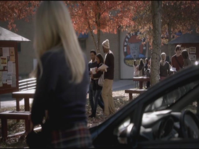 VampireDiariesWorld-dot-org-S3TVD_3x11OurTown0417.jpg