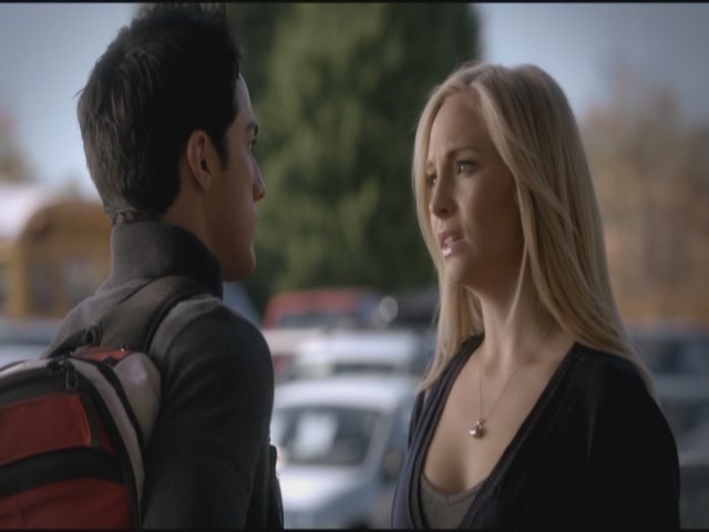 VampireDiariesWorld-dot-org-S3TVD_3x11OurTown0429.jpg