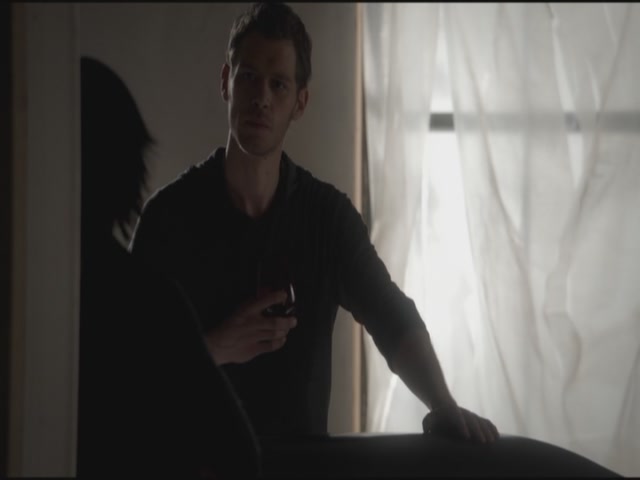 VampireDiariesWorld-dot-org-S3TVD_3x11OurTown0510.jpg