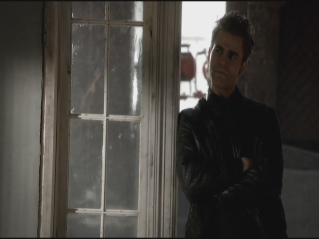 VampireDiariesWorld-dot-org-S3TVD_3x11OurTown0534.jpg