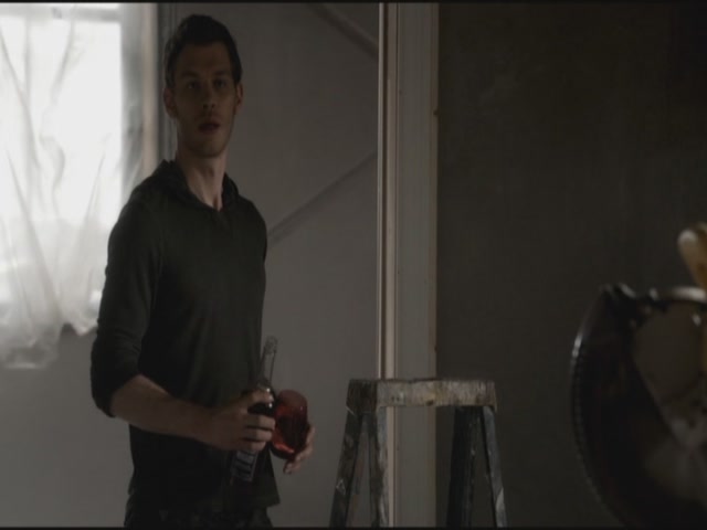 VampireDiariesWorld-dot-org-S3TVD_3x11OurTown0537.jpg