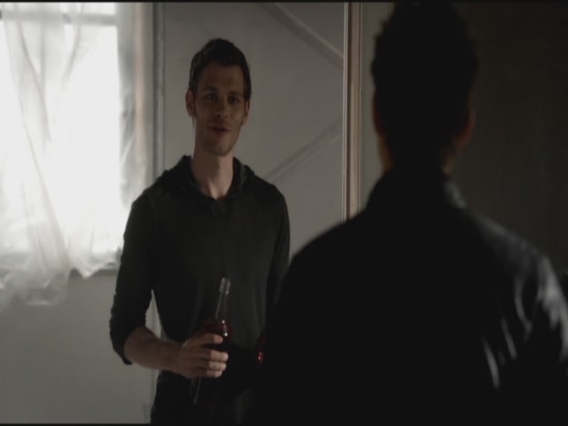 VampireDiariesWorld-dot-org-S3TVD_3x11OurTown0544.jpg