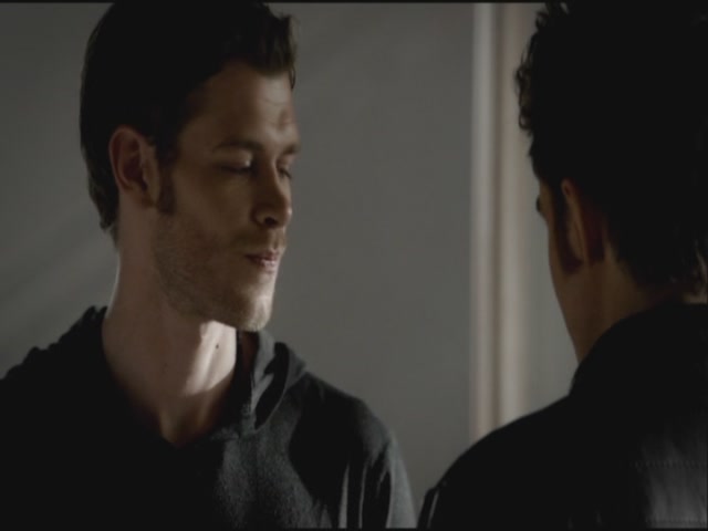 VampireDiariesWorld-dot-org-S3TVD_3x11OurTown0583.jpg