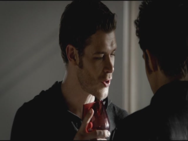 VampireDiariesWorld-dot-org-S3TVD_3x11OurTown0584.jpg