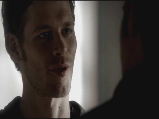 VampireDiariesWorld-dot-org-S3TVD_3x11OurTown0619.jpg