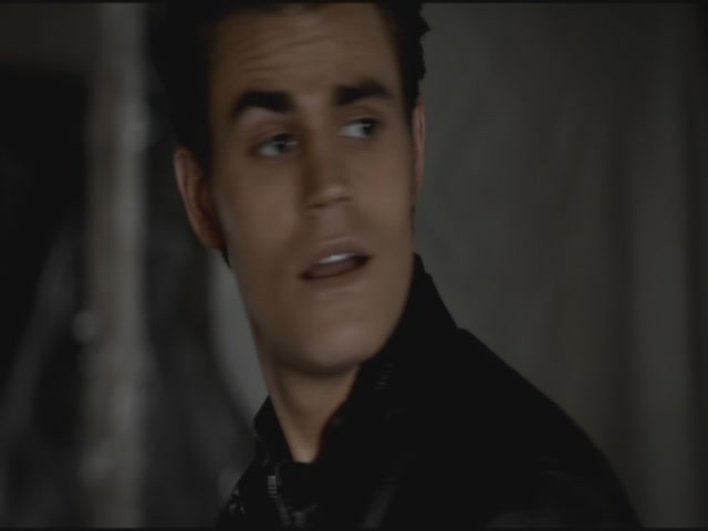 VampireDiariesWorld-dot-org-S3TVD_3x11OurTown0628.jpg