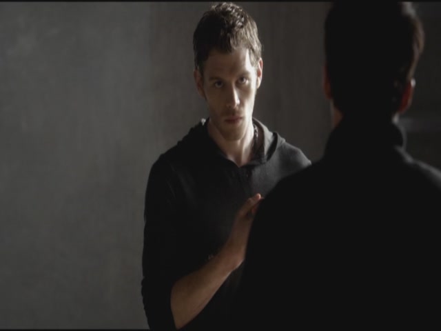 VampireDiariesWorld-dot-org-S3TVD_3x11OurTown0721.jpg