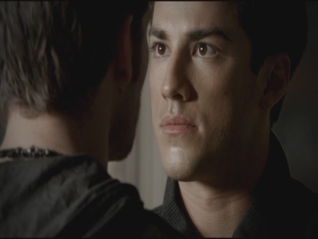 VampireDiariesWorld-dot-org-S3TVD_3x11OurTown0767.jpg