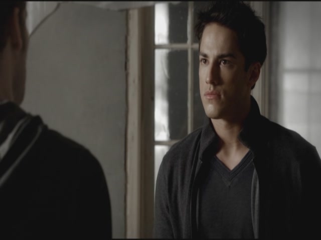 VampireDiariesWorld-dot-org-S3TVD_3x11OurTown0778.jpg