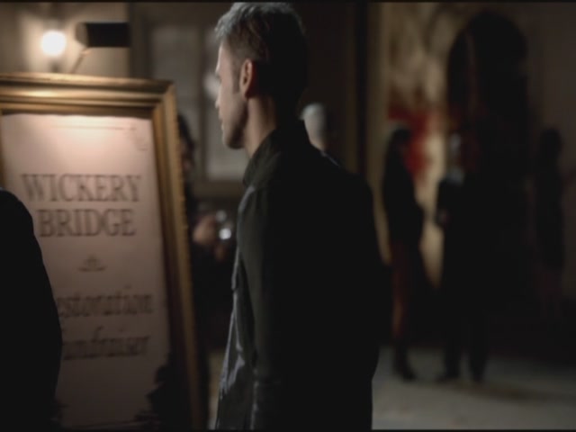 VampireDiariesWorld-dot-org-S3TVD_3x11OurTown0818.jpg