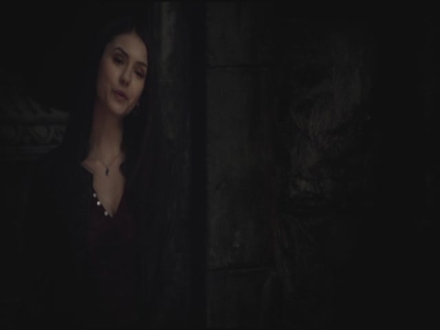 VampireDiariesWorld-dot-org-S3TVD_3x11OurTown0840.jpg