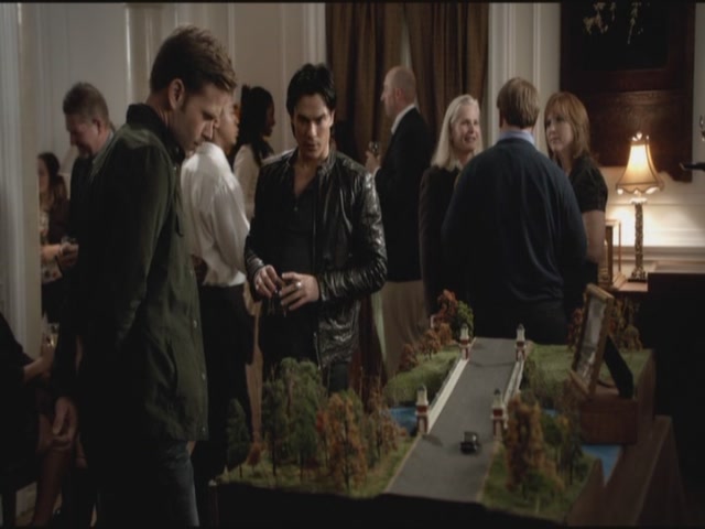 VampireDiariesWorld-dot-org-S3TVD_3x11OurTown0914.jpg