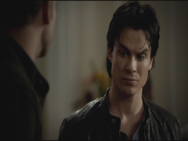 VampireDiariesWorld-dot-org-S3TVD_3x11OurTown0921.jpg