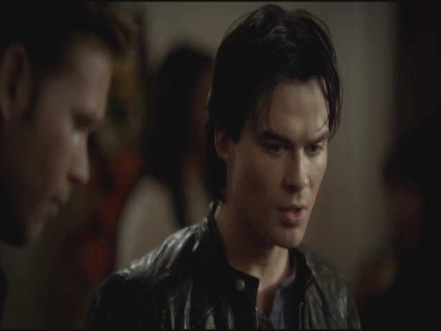 VampireDiariesWorld-dot-org-S3TVD_3x11OurTown0927.jpg