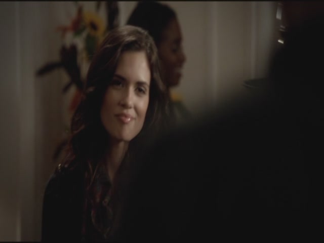 VampireDiariesWorld-dot-org-S3TVD_3x11OurTown0940.jpg