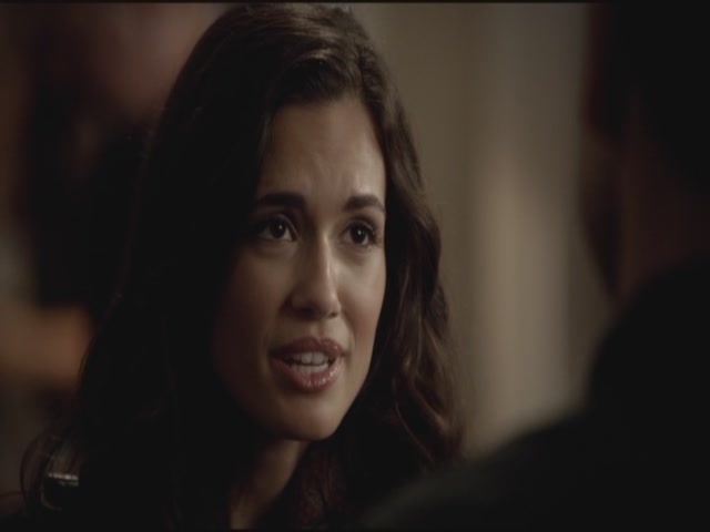 VampireDiariesWorld-dot-org-S3TVD_3x11OurTown0988.jpg