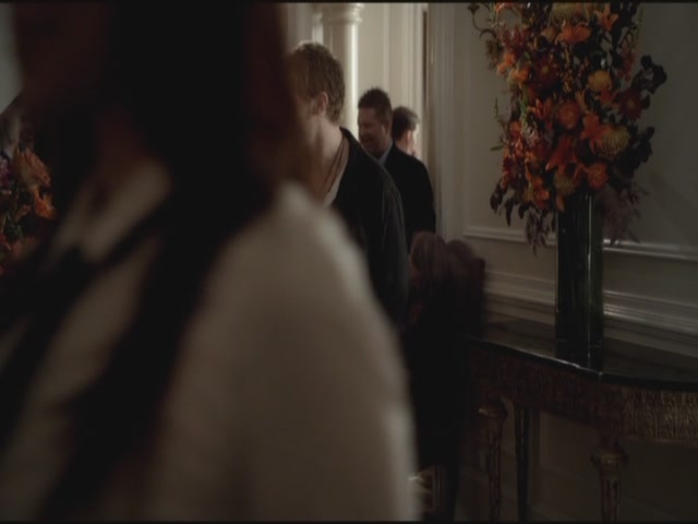 VampireDiariesWorld-dot-org-S3TVD_3x11OurTown0998.jpg