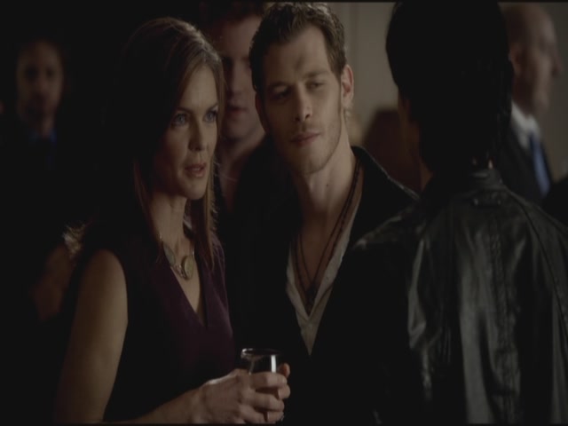 VampireDiariesWorld-dot-org-S3TVD_3x11OurTown1042.jpg