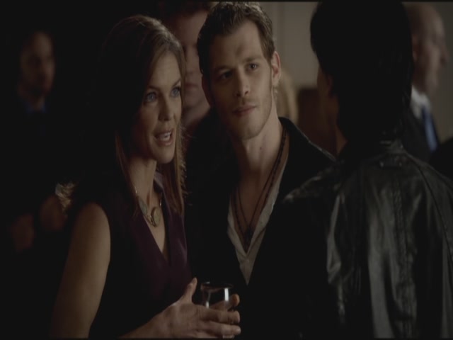 VampireDiariesWorld-dot-org-S3TVD_3x11OurTown1043.jpg