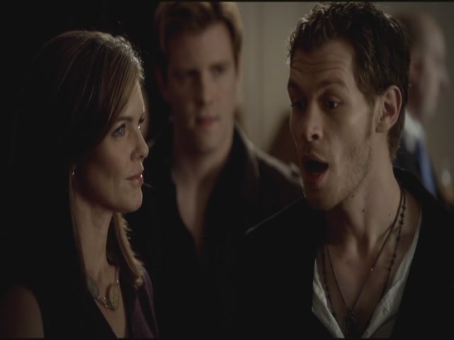 VampireDiariesWorld-dot-org-S3TVD_3x11OurTown1054.jpg