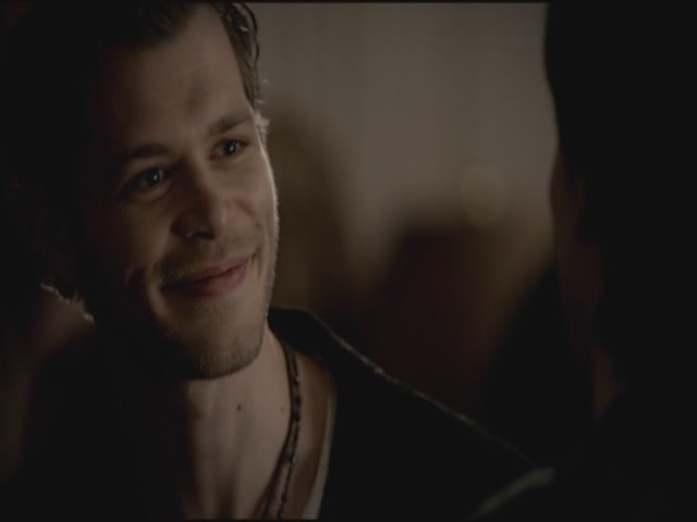 VampireDiariesWorld-dot-org-S3TVD_3x11OurTown1076.jpg