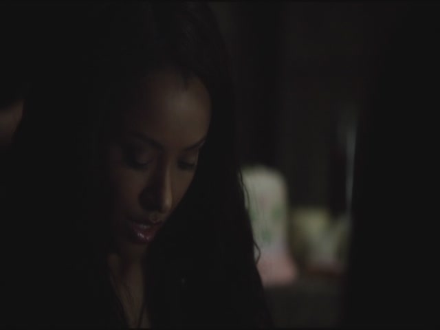 VampireDiariesWorld-dot-org-S3TVD_3x11OurTown1138.jpg