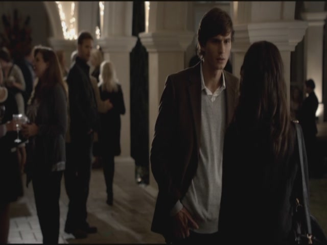 VampireDiariesWorld-dot-org-S3TVD_3x11OurTown1177.jpg