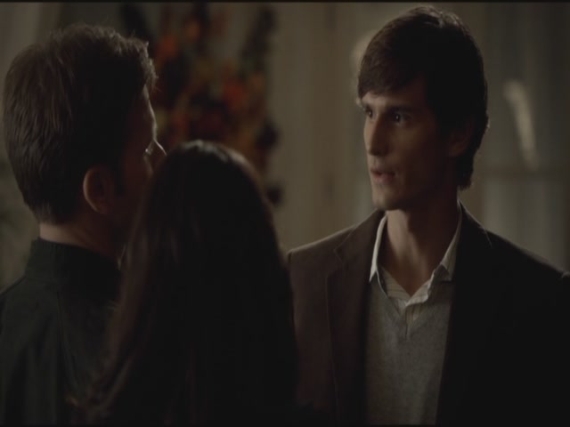 VampireDiariesWorld-dot-org-S3TVD_3x11OurTown1188.jpg