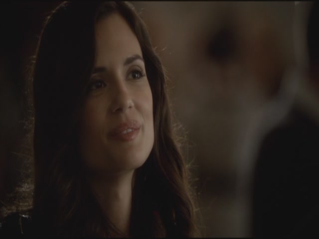 VampireDiariesWorld-dot-org-S3TVD_3x11OurTown1242.jpg