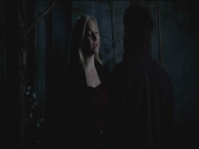 VampireDiariesWorld-dot-org-S3TVD_3x11OurTown1401.jpg