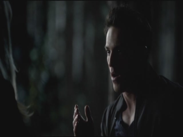 VampireDiariesWorld-dot-org-S3TVD_3x11OurTown1437.jpg