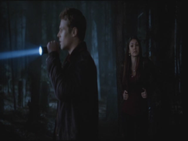 VampireDiariesWorld-dot-org-S3TVD_3x11OurTown1468.jpg