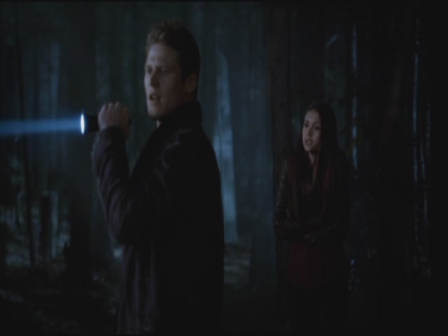 VampireDiariesWorld-dot-org-S3TVD_3x11OurTown1470.jpg