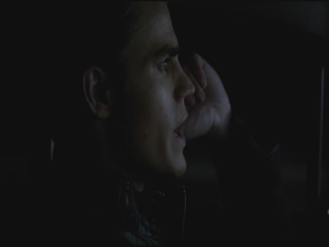 VampireDiariesWorld-dot-org-S3TVD_3x11OurTown1496.jpg