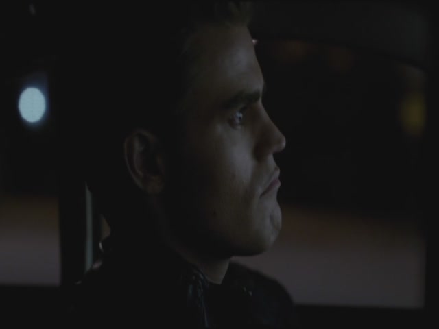 VampireDiariesWorld-dot-org-S3TVD_3x11OurTown1511.jpg