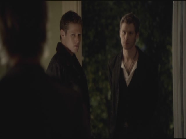 VampireDiariesWorld-dot-org-S3TVD_3x11OurTown1783.jpg