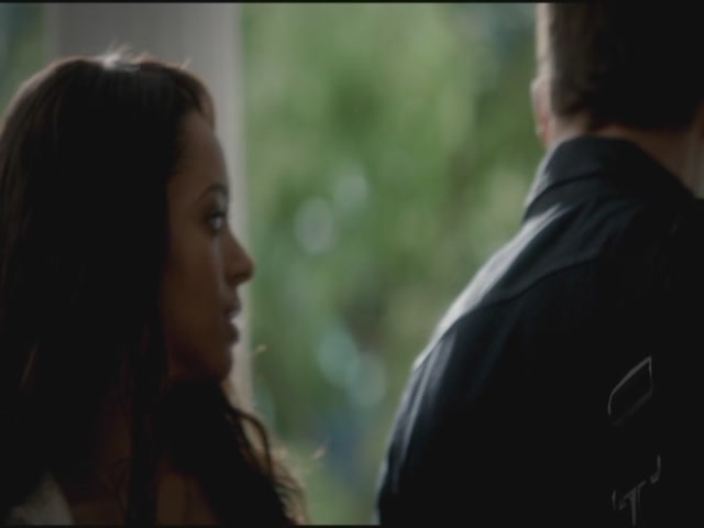 VampireDiariesWorld-dot-org-S3TVD_3x11OurTown2088.jpg