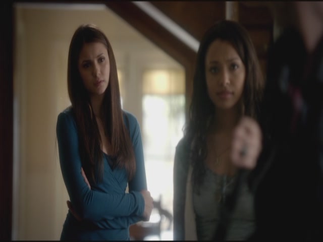 VampireDiariesWorld-dot-org-S3TVD_3x11OurTown2092.jpg