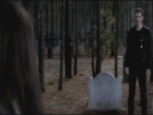 VampireDiariesWorld-dot-org-S3TVD_3x12TheTiesThatBind0031.jpg