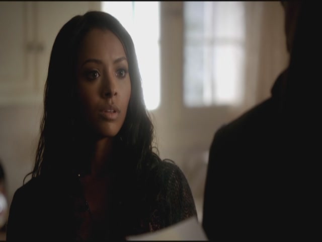 VampireDiariesWorld-dot-org-S3TVD_3x12TheTiesThatBind0240.jpg