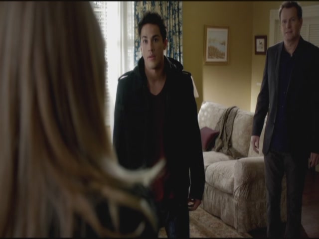 VampireDiariesWorld-dot-org-S3TVD_3x12TheTiesThatBind0280.jpg