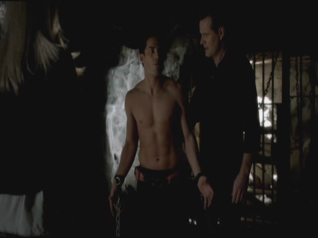 VampireDiariesWorld-dot-org-S3TVD_3x12TheTiesThatBind0771.jpg