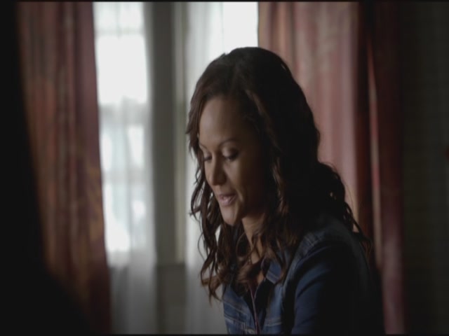 VampireDiariesWorld-dot-org-S3TVD_3x12TheTiesThatBind0829.jpg