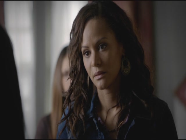 VampireDiariesWorld-dot-org-S3TVD_3x12TheTiesThatBind0900.jpg