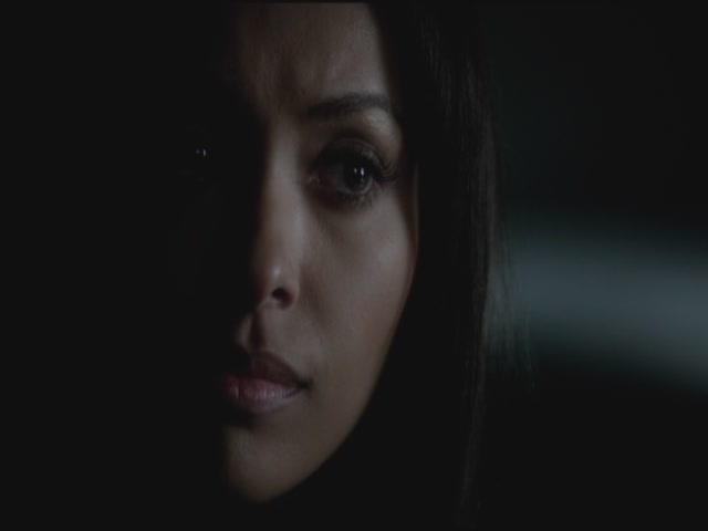 VampireDiariesWorld-dot-org-S3TVD_3x12TheTiesThatBind2047.jpg