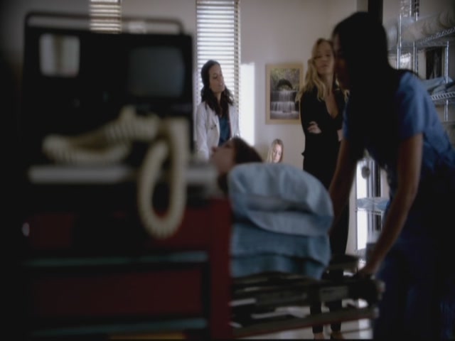 VampireDiariesWorld-dot-org-S3TVD_3x13BringingOutTheDead0398.jpg