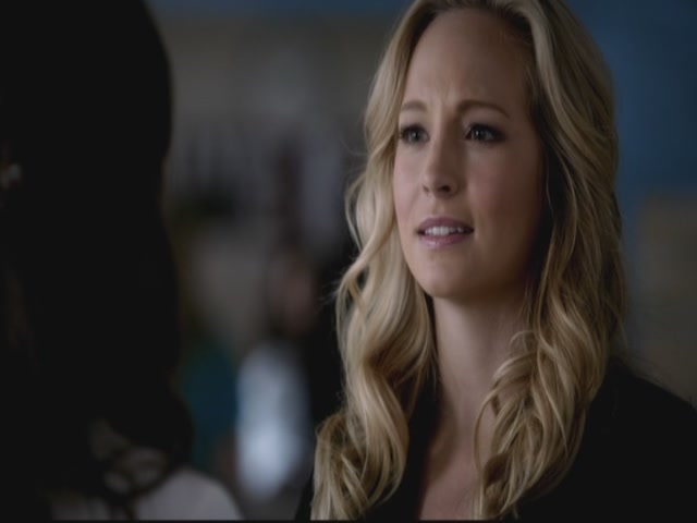 VampireDiariesWorld-dot-org-S3TVD_3x13BringingOutTheDead0426.jpg